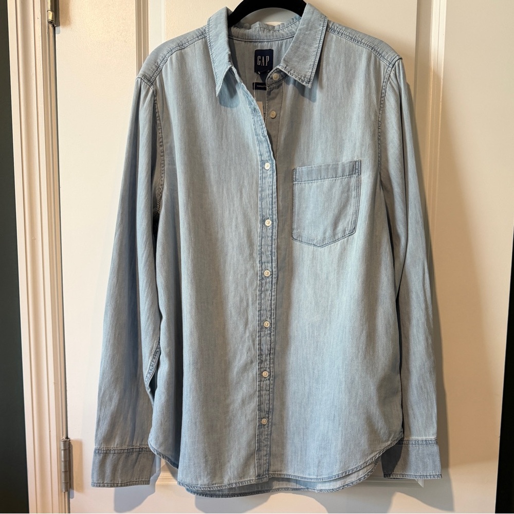 GAP Organic Cotton Denim Shirt - Picture 5 of 9